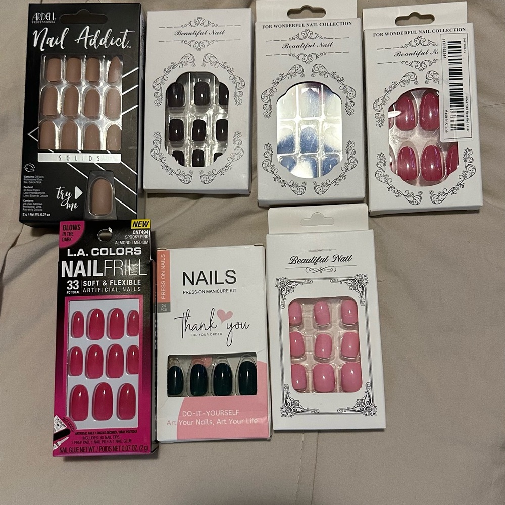 Lot of Press On Nails